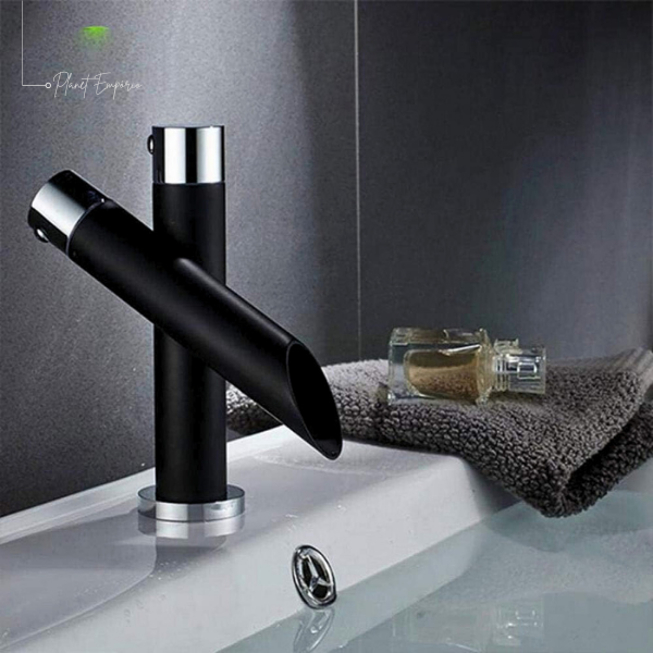 Modern Tokyo Bathroom Tap - Plaemp