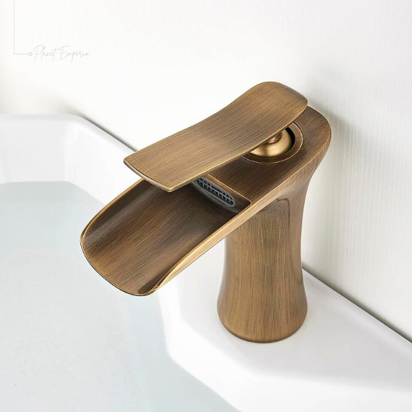 Classic Toscana bathroom tap - Plaemp