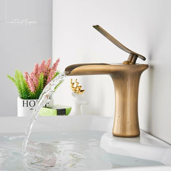 Classic Toscana bathroom tap - Plaemp