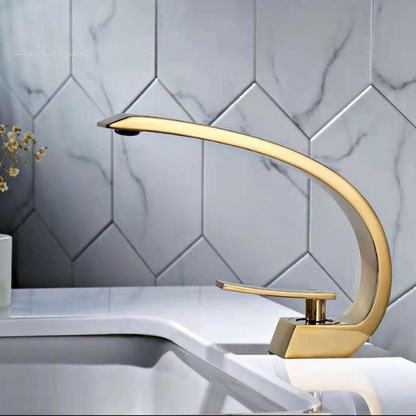 Dubai Sculptural Bathroom Tap - Plaemp