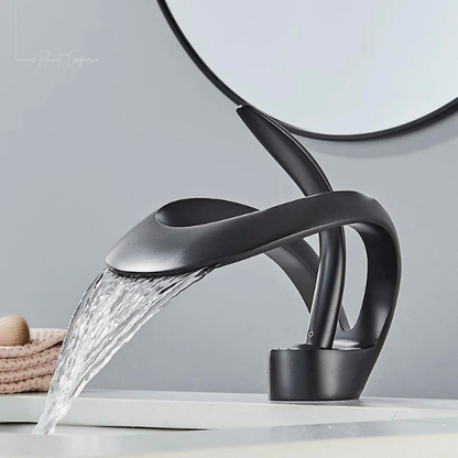 Futurist Berlin Bathroom Tap - Plaemp