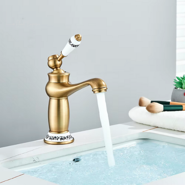 Classic Provence Bathroom Tap - Plaemp