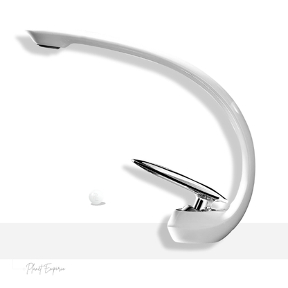 Futuristic Noir Bathroom Tap - Plaemp